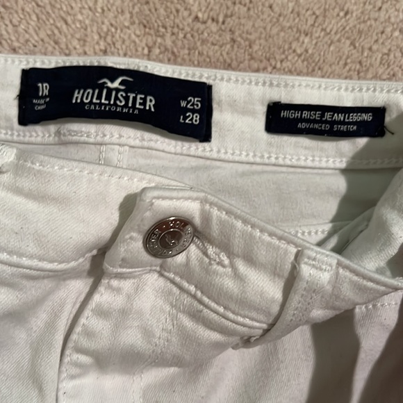 Hollister White Skinny Jeans - Picture 4 of 4
